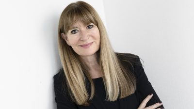 Bente Klarlund Pedersen, overlæge på Rigshospitalet, professor i integrativ medicin ved Københavns Universitet, speciallæge i infektionsmedicin, forfatter og foredragsholder